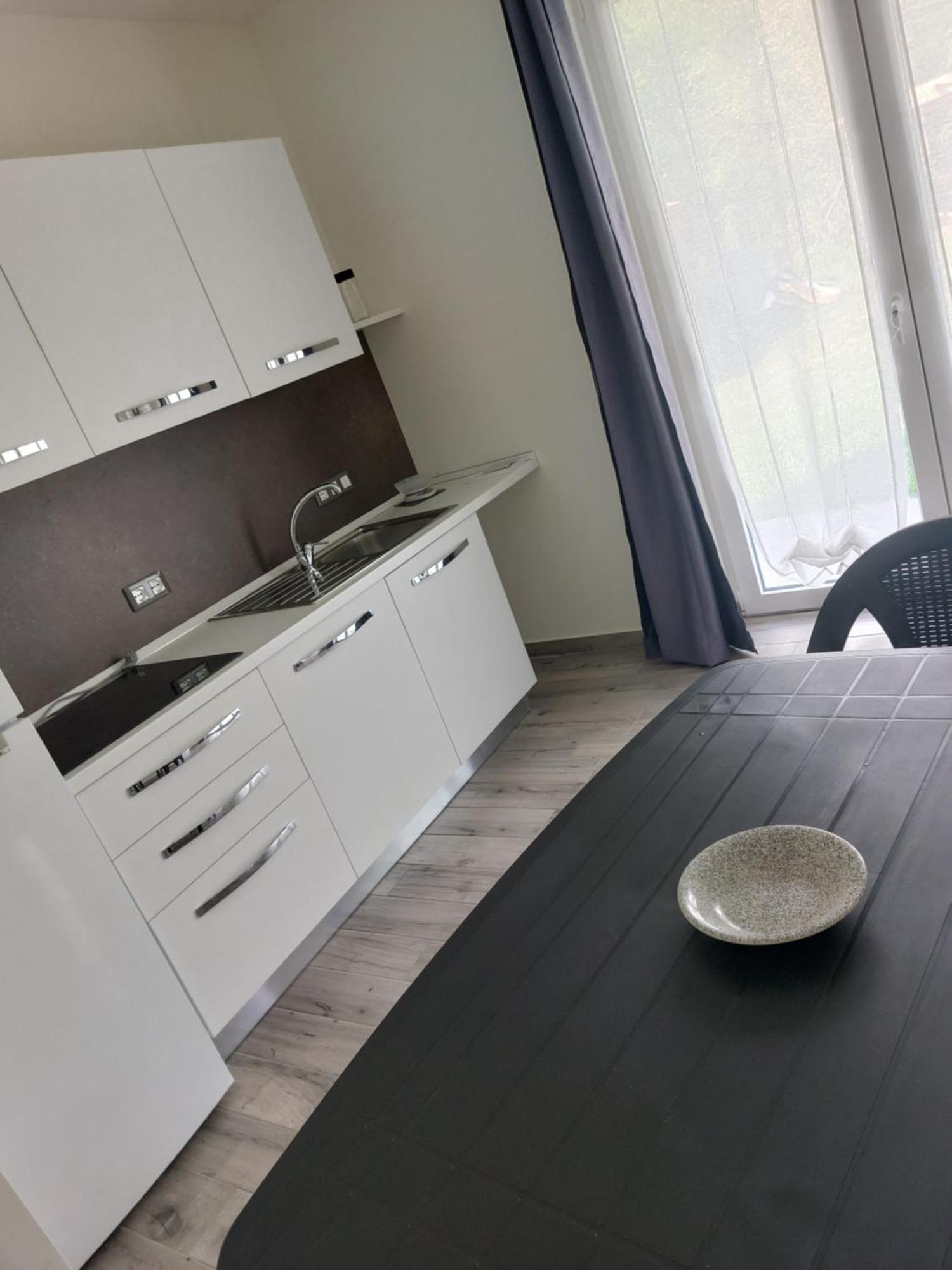 Skylab Hotell Gozzano Eksteriør bilde